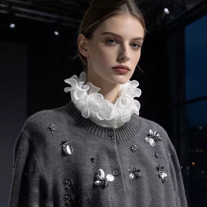 Shirts - Aksesori Sweater Berupa Kerah Ganda Berlapis,